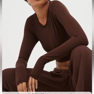 NWT - Aerie OFFLINE Long Sleeve Cropped Seamless Top - XS Brown